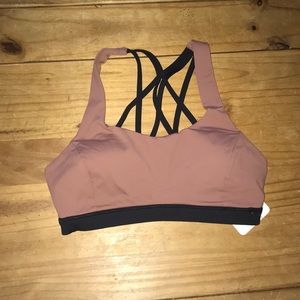 Lululemon Free to Be Serene Sports Bra